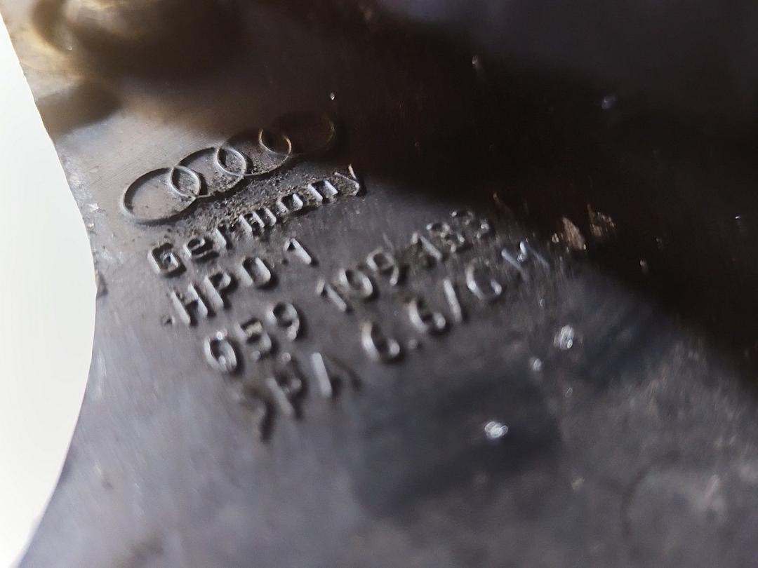 Защита (кожух) ремня ГРМ M7RQ52 Audi A4 купить на авторазборке