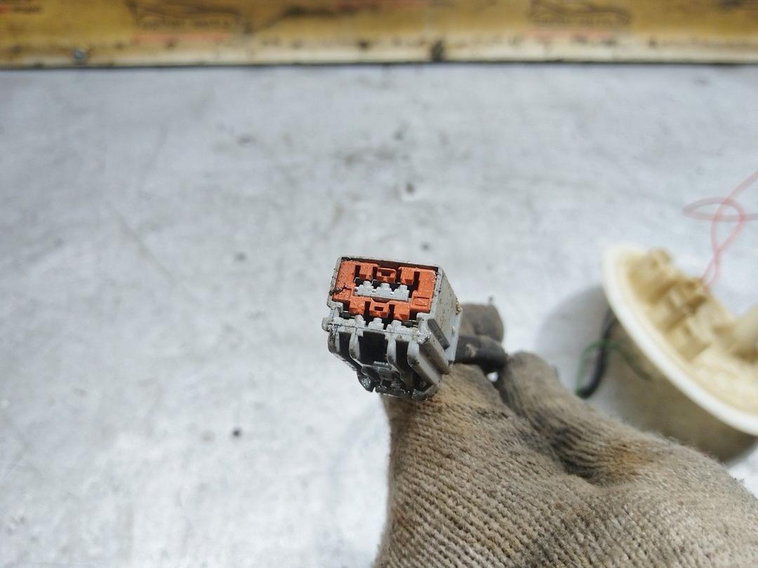 Датчик уровня топлива 4CPB4A Volvo S60 купить в магазине запчастей бу