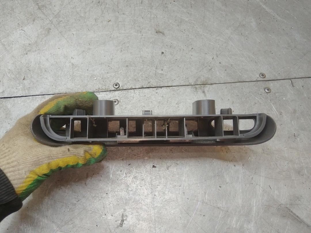 Дефлектор обдува салона D0N9HN Seat Alhambra купить в магазине запчастей бу