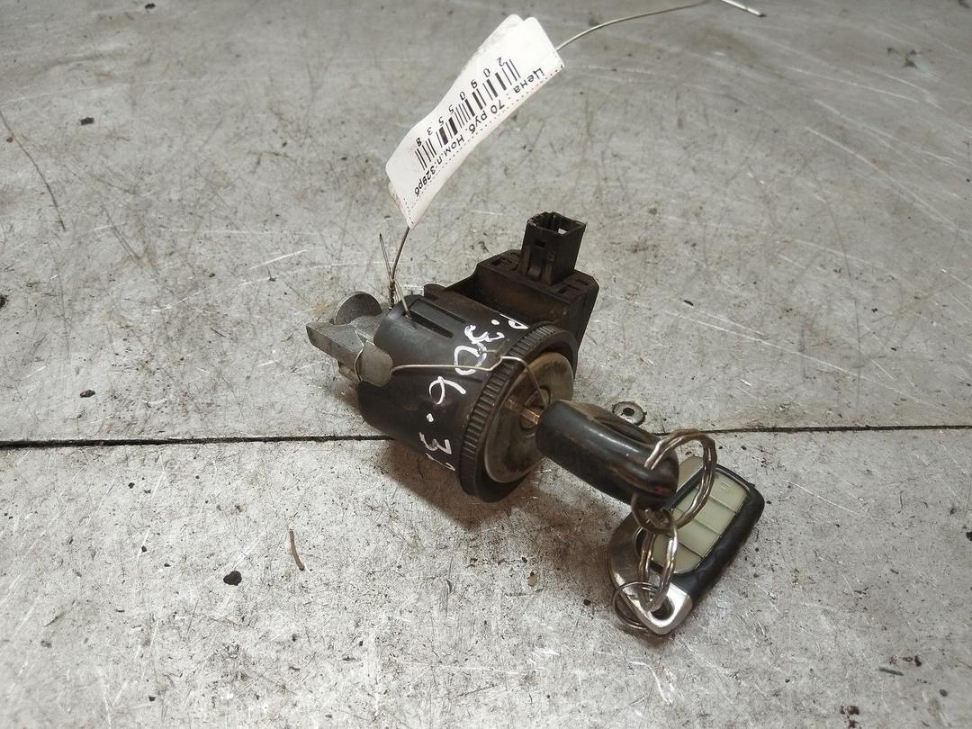 Замок зажигания URJ28J Peugeot 306