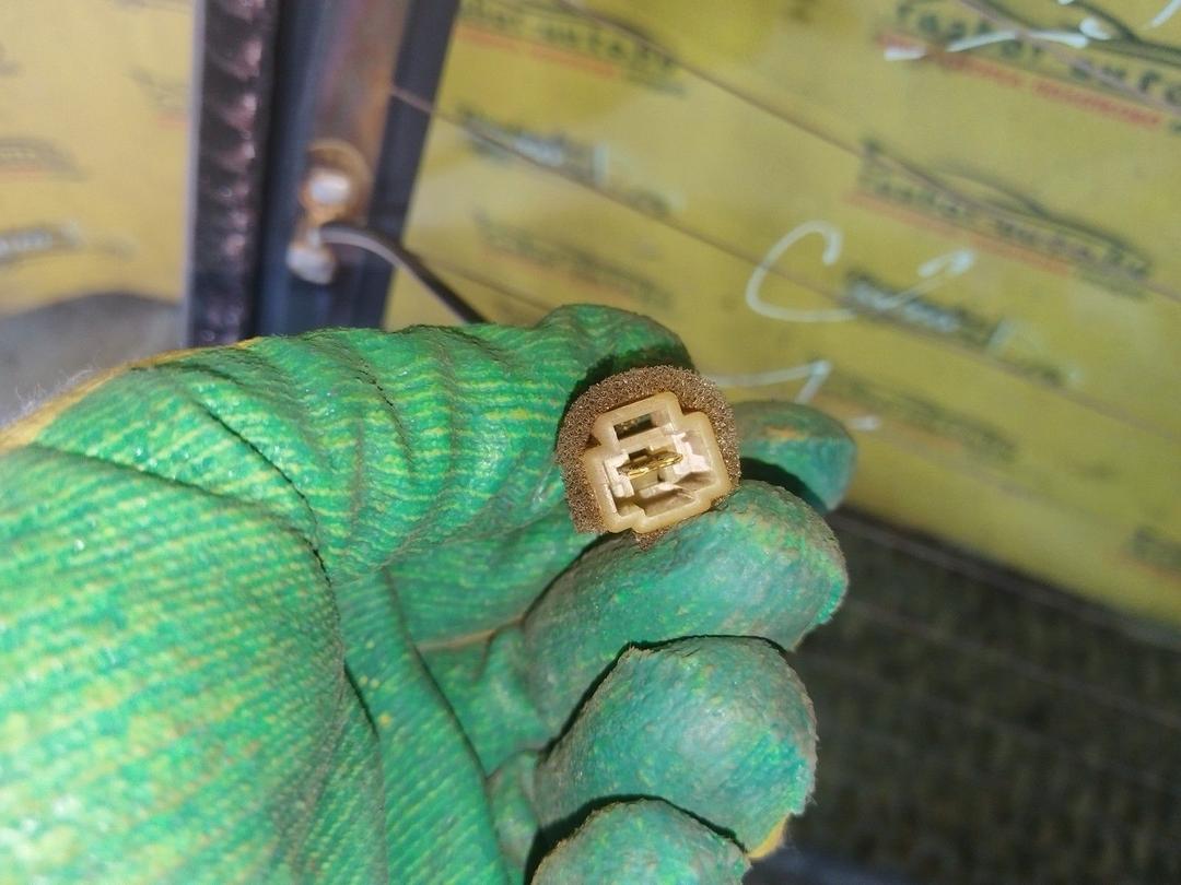 Стекло заднее QDQPHZ Mitsubishi Carisma - Фото 5