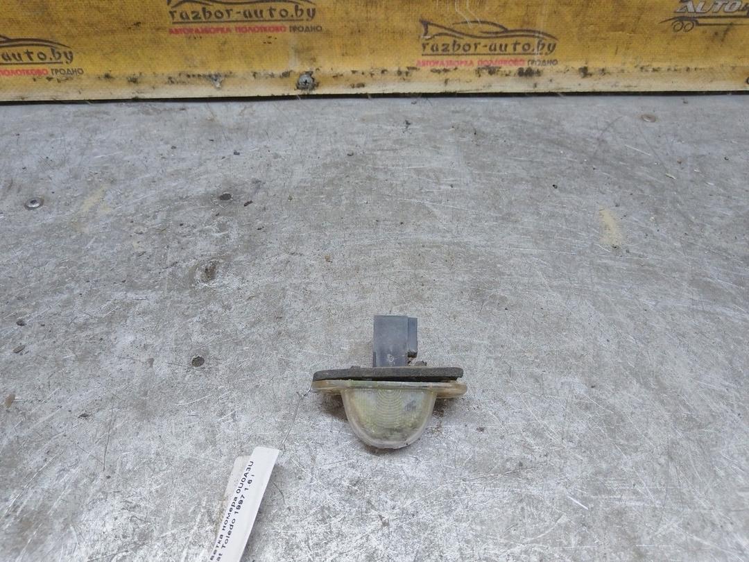 Подсветка номера 0U0A3U Seat Toledo