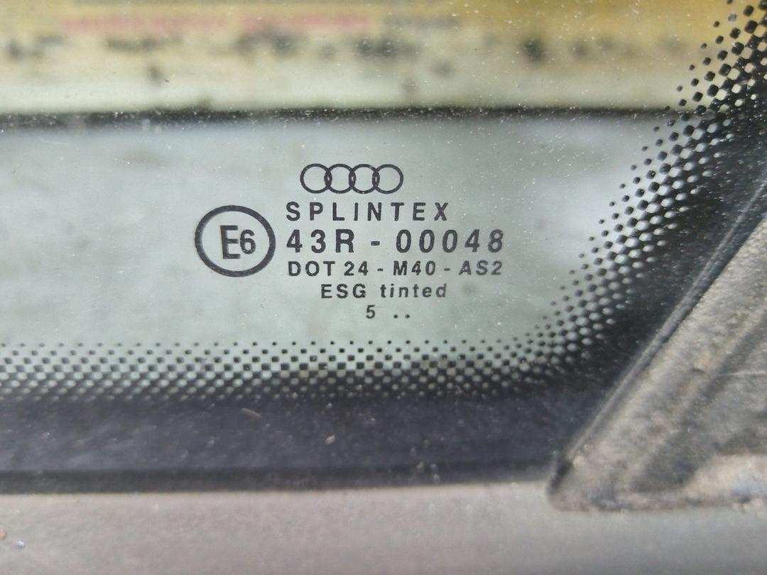 Стекло кузовное боковое правое AYB7AY Audi A4 купить