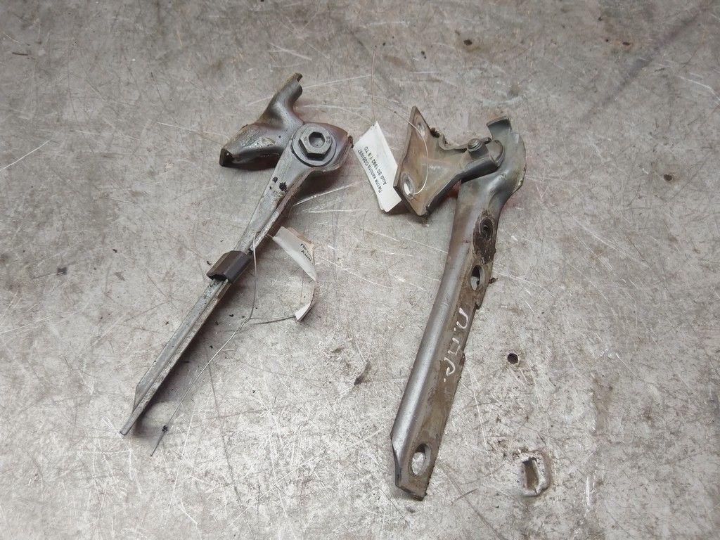 Петля капота O35W87 Audi 80