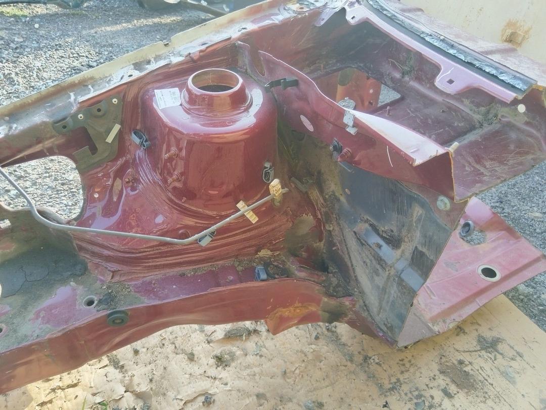 Стакан лонжерона правый IXLEMF Volkswagen Vento undefined