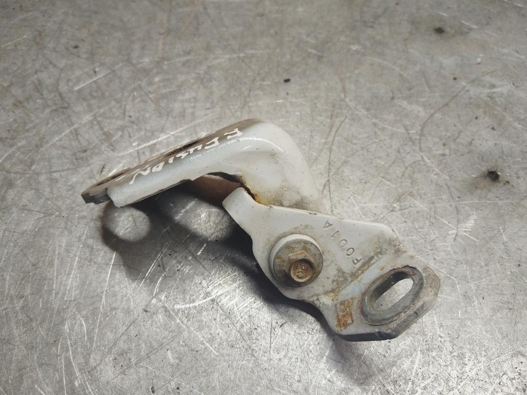 Петля двери передней левой UBMAOJ Ford Fusion купить