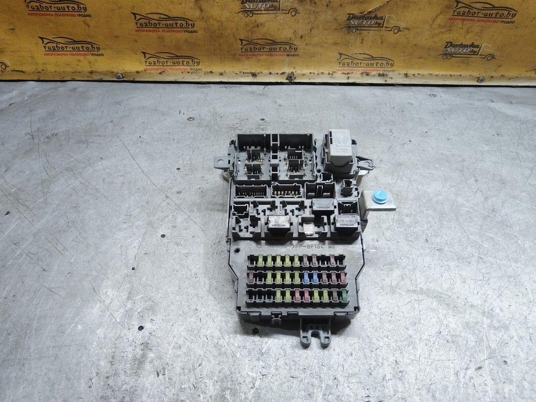 Блок предохранителей 1M2TDV Honda Accord