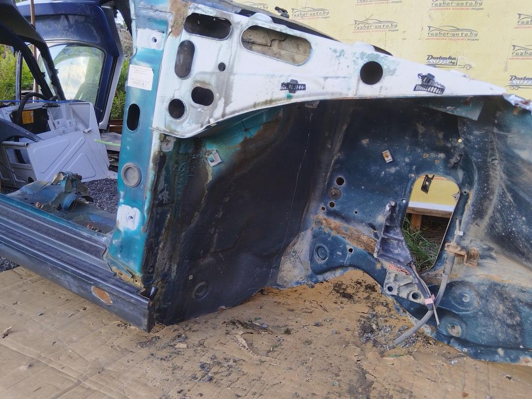 Стойка кузовная передняя правая KUEY6I Audi 80 купить