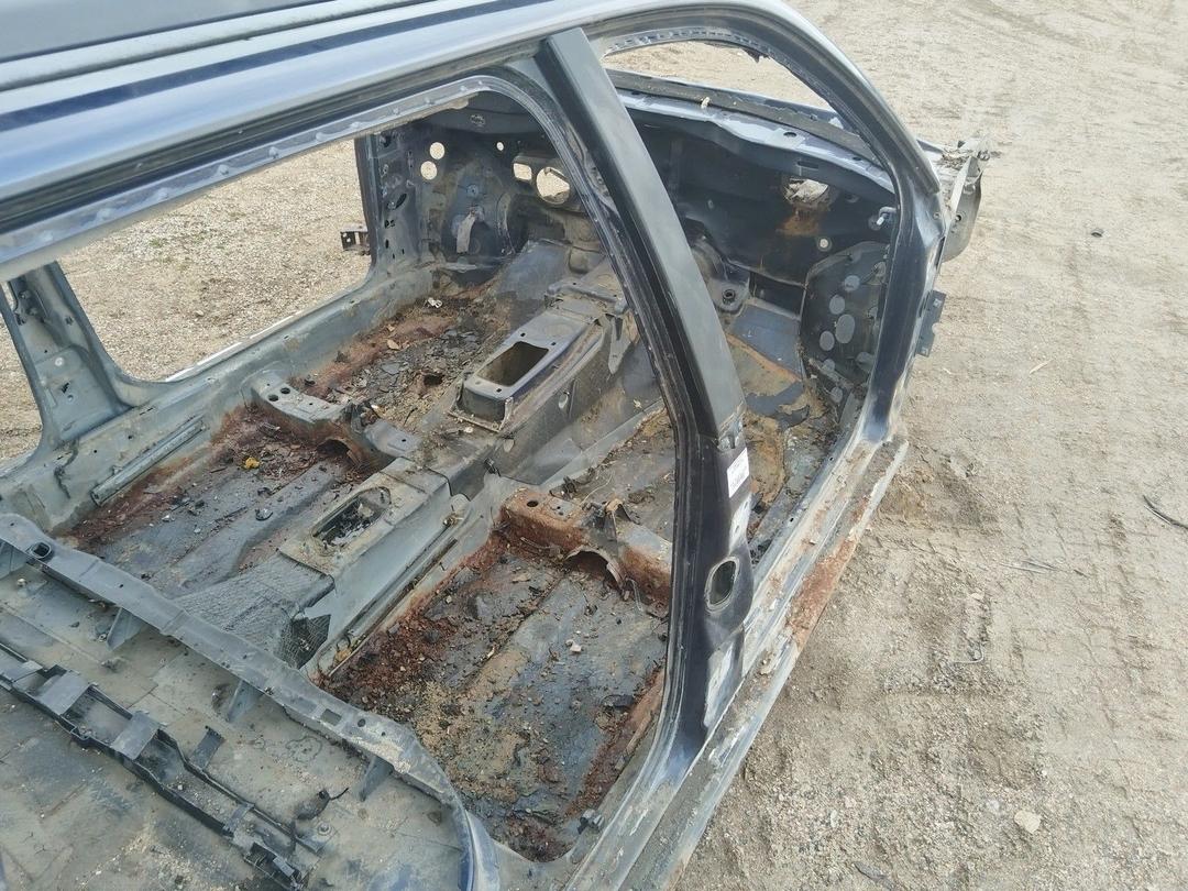 Стойка кузовная центральная правая 4S70F7 Audi A4 купить с доставкой