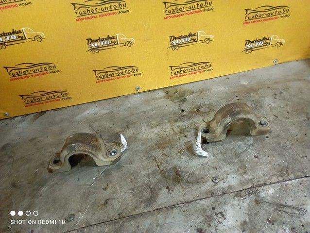 Крепление втулки стабилизатора IA7OMX Audi 100 купить в магазине запчастей бу