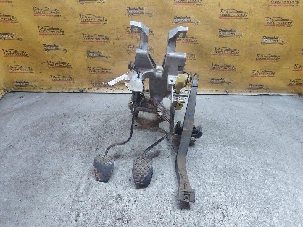 Узел педальный (блок педалей) SFI9J2 Audi 80 - Фото 1