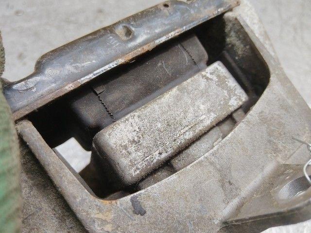 Подушка крепления двигателя 39BHEW Volkswagen Golf купить на авторазборке