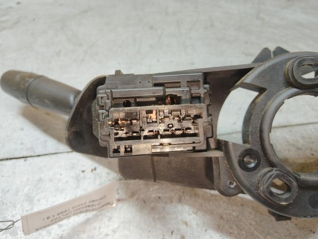 Переключатель подрулевой (стрекоза) UFLTKF Citroen Xsara undefined