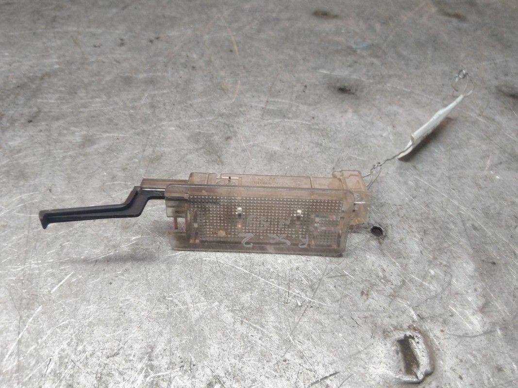 Плафон подсветки бардачка  5YX29T Renault Scenic