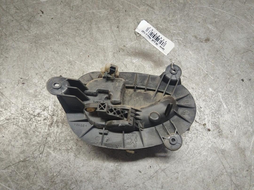 Ручка внутренняя передняя правая U5HMM8 Peugeot 406 купить