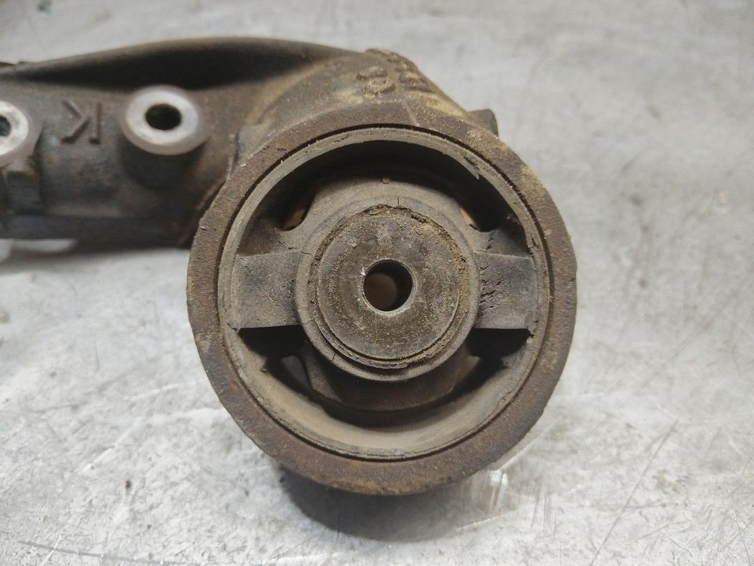 Кронштейн двигателя O7N0AR Peugeot 406 - Фото 2