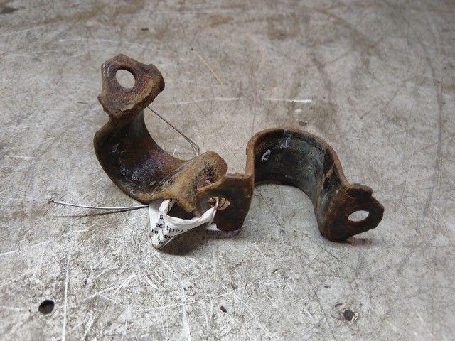 Крепление втулки стабилизатора N7A281 Toyota Yaris Verso - Фото 3