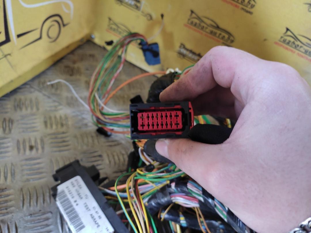 Проводка салона U4OPFT Citroen Xsara Picasso undefined