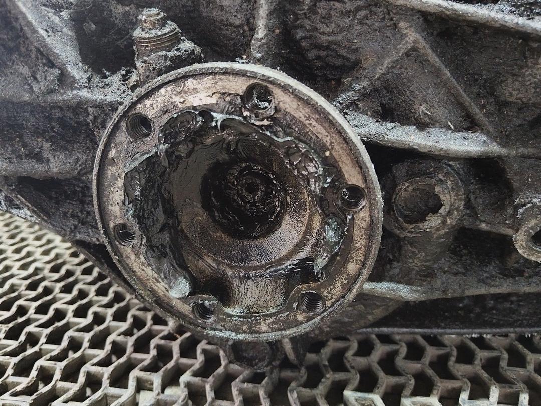 КПП механическая (МКПП) 5-ступенчатая N5942R Audi 100 купить