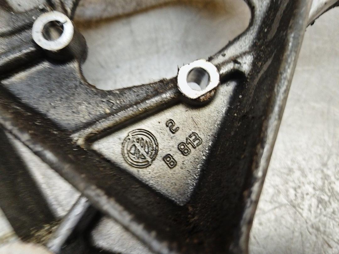 Кронштейн двигателя AQDXUB Alfa Romeo 147 - Фото 6