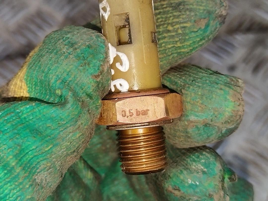 Датчик давления масла YNGUDE Renault Safrane - Фото 4