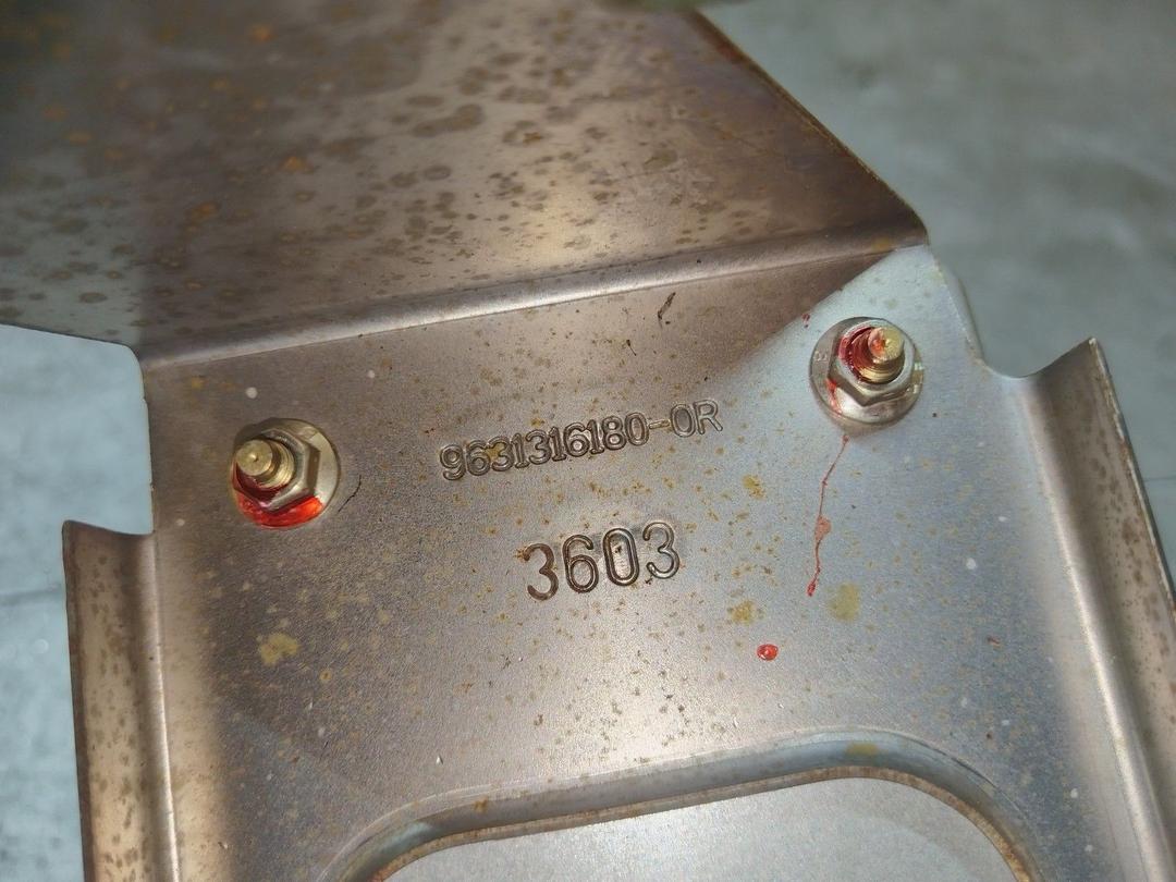 Подушка безопасности пассажира T8NJ0X Citroen Xsara Picasso купить с доставкой