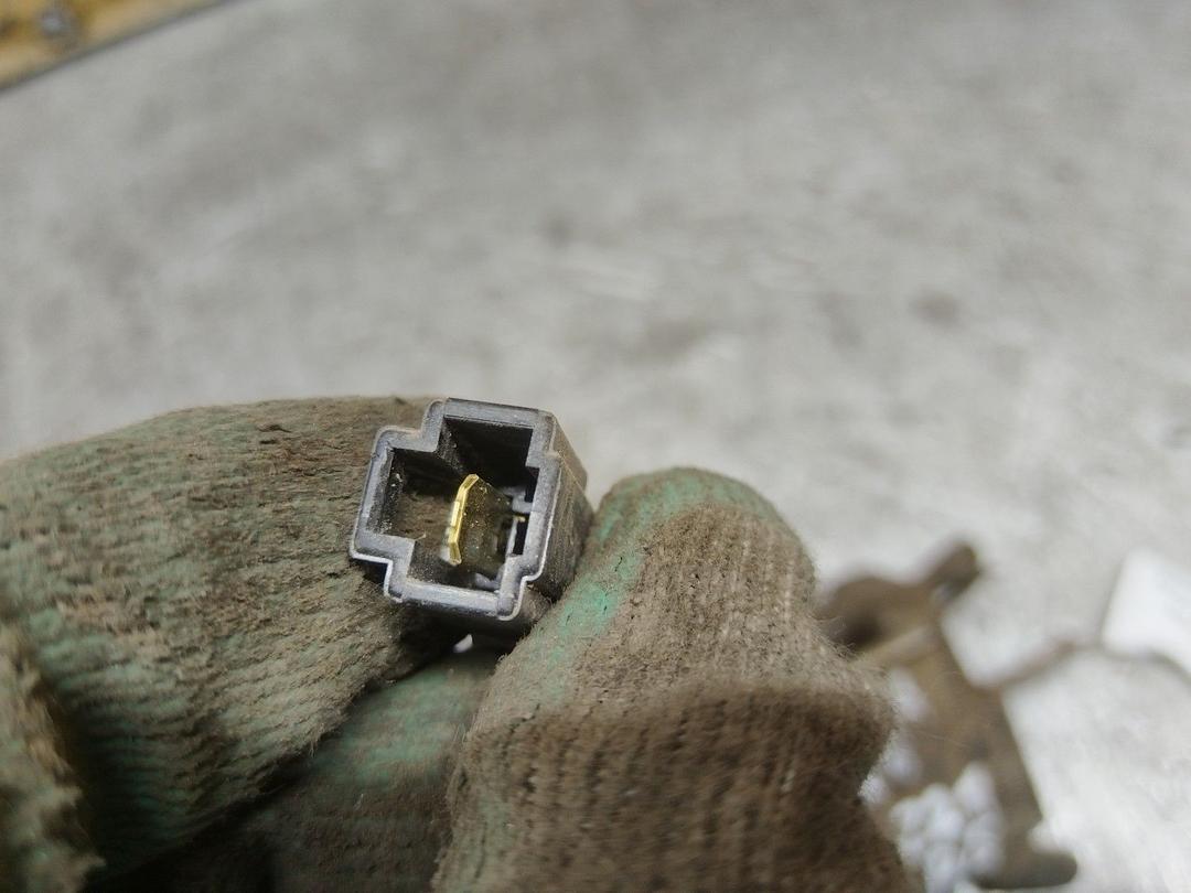 Замок багажника VJ7SZC Mazda 626 - Фото 2