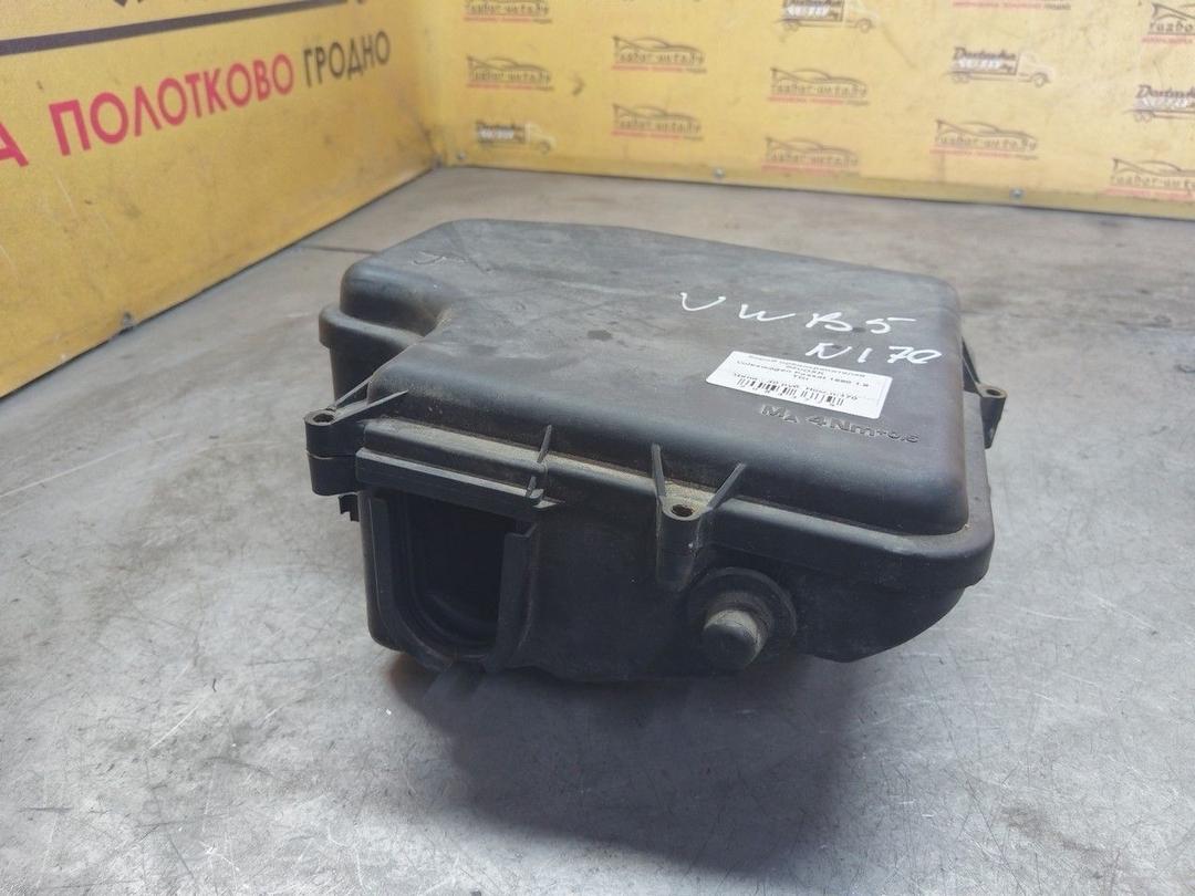 Короб предохранителей 82VOXK Volkswagen Passat - Фото 5