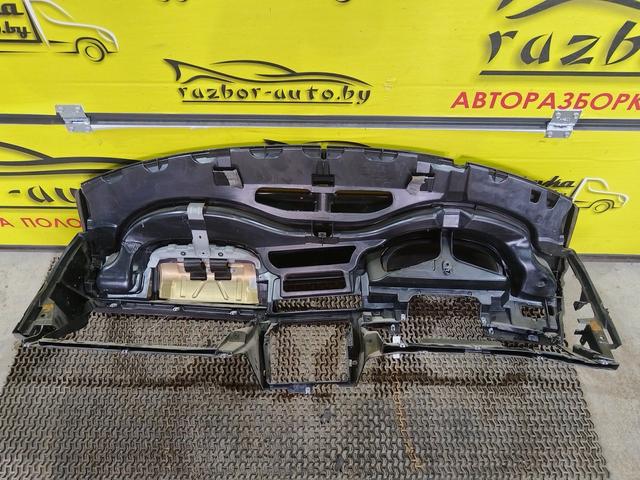 Панель передняя салона (торпедо) CSLJRK Volkswagen Golf undefined