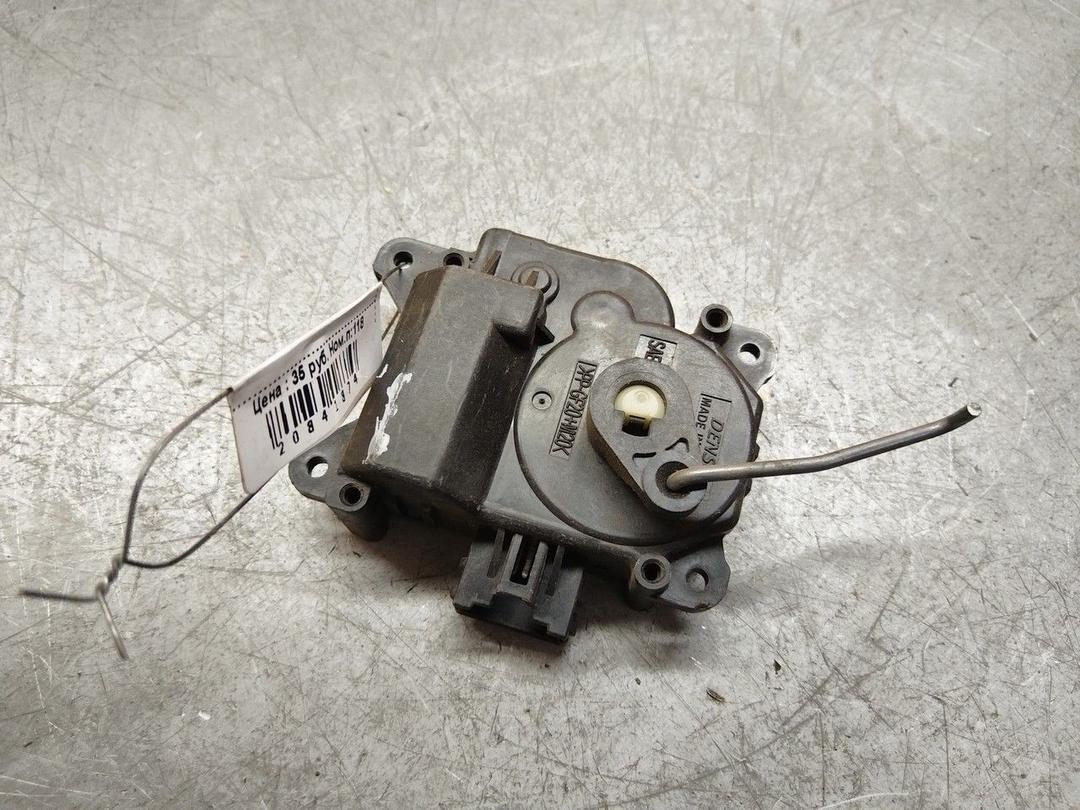 Моторчик заслонки печки KODC0O Mazda MPV - Фото 1