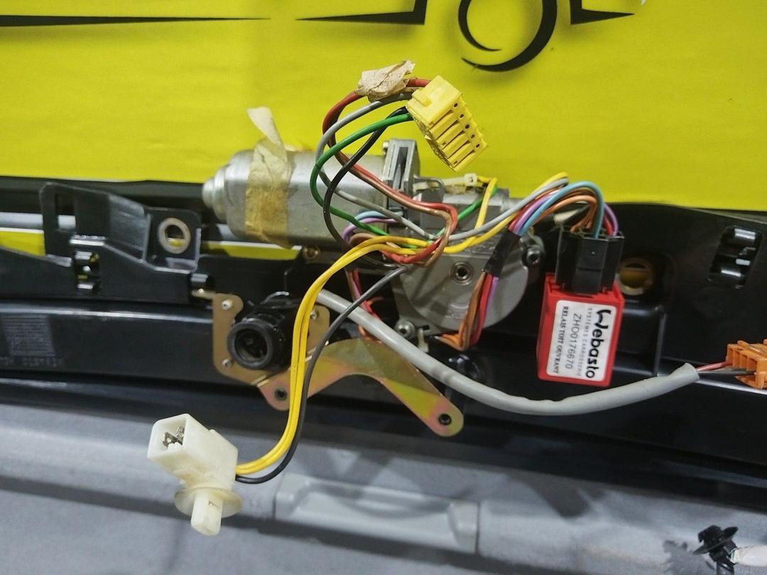 Люк GXKYDF Peugeot 406 undefined