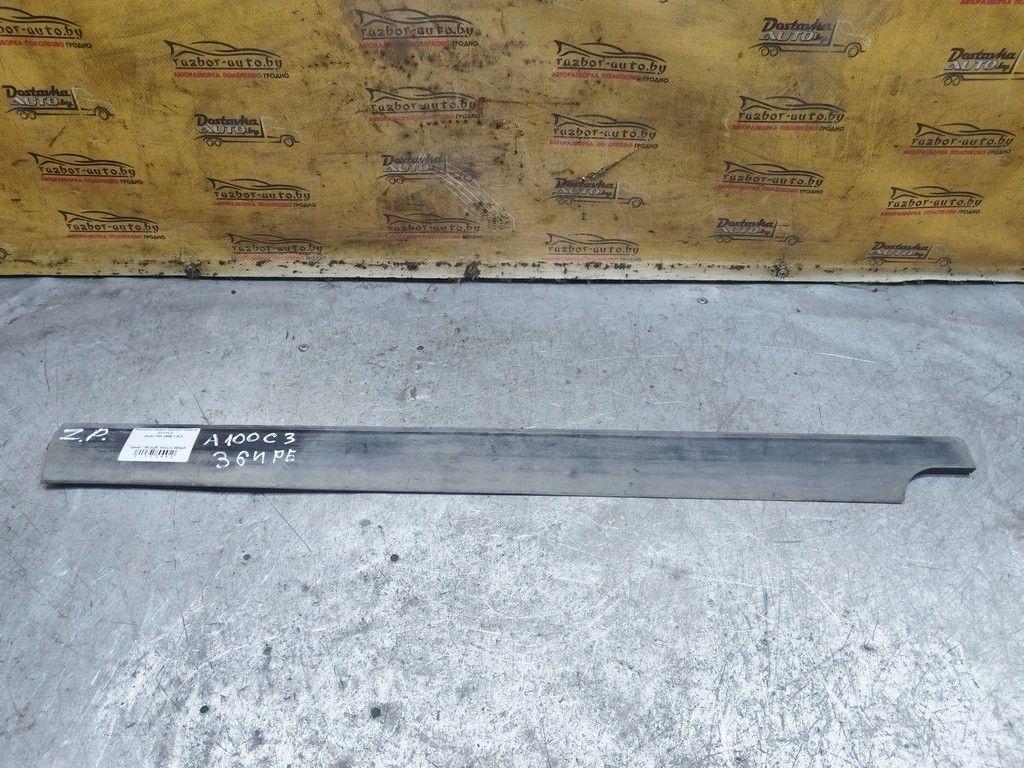 Молдинг двери задней правой ZV1YLC Audi 100 - Фото 1