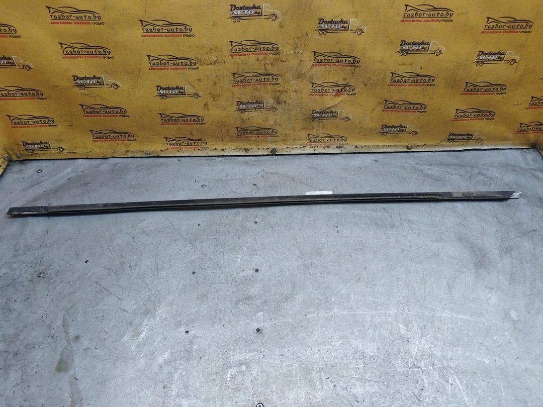 Молдинг стекла двери передней правой наружный A90OTG Volkswagen Passat купить