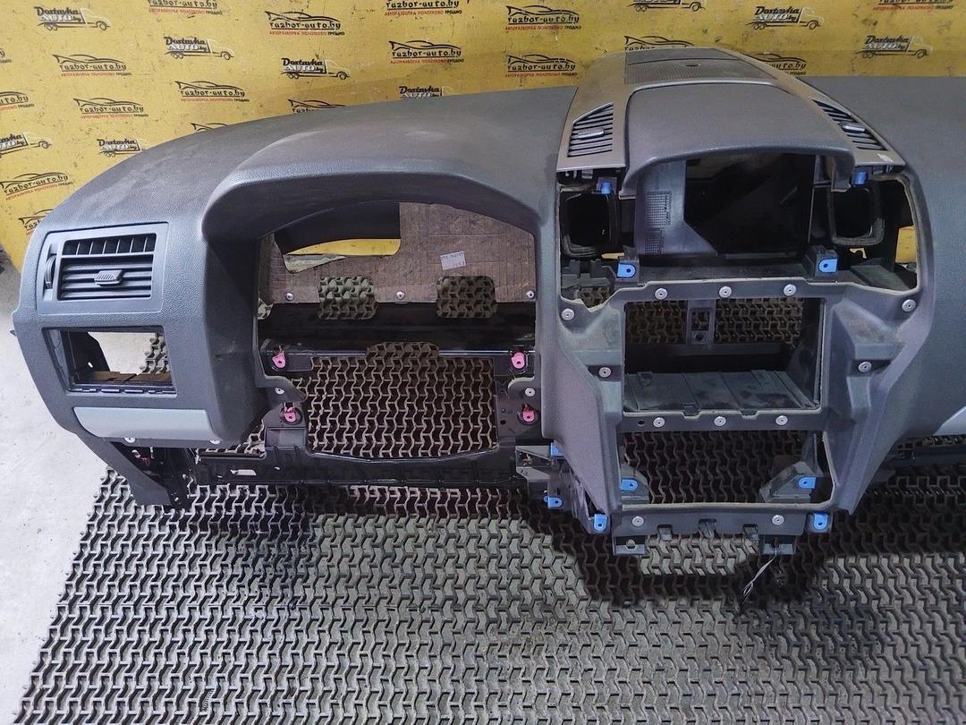 Панель передняя салона (торпедо) I1ZCXH Opel Zafira купить в магазине запчастей бу