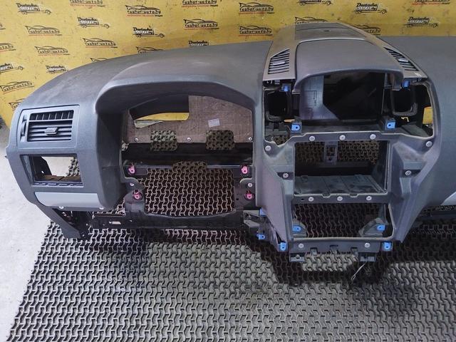 Панель передняя салона (торпедо) I1ZCXH Opel Zafira купить в магазине запчастей бу