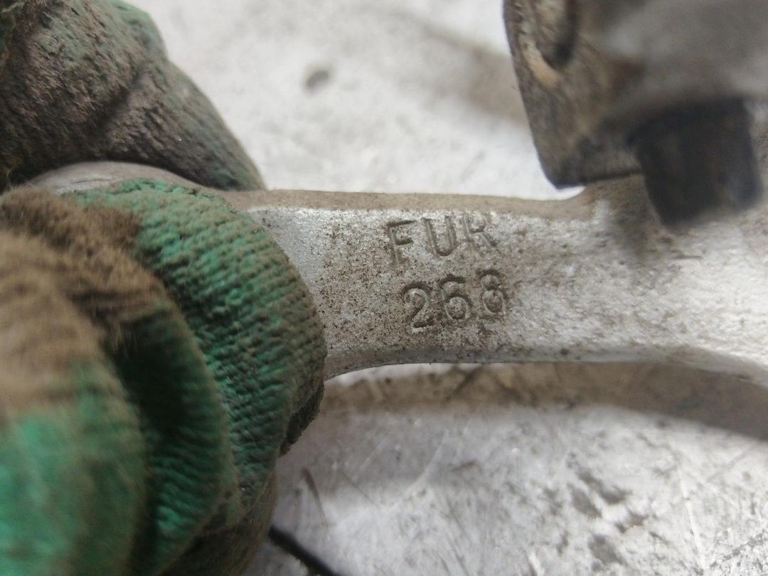 Петля двери передней правой 9LTUOG Opel Vectra купить на авторазборке