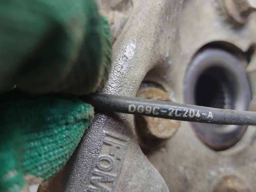 Кулак поворотный правый XE65ID Ford Fusion undefined