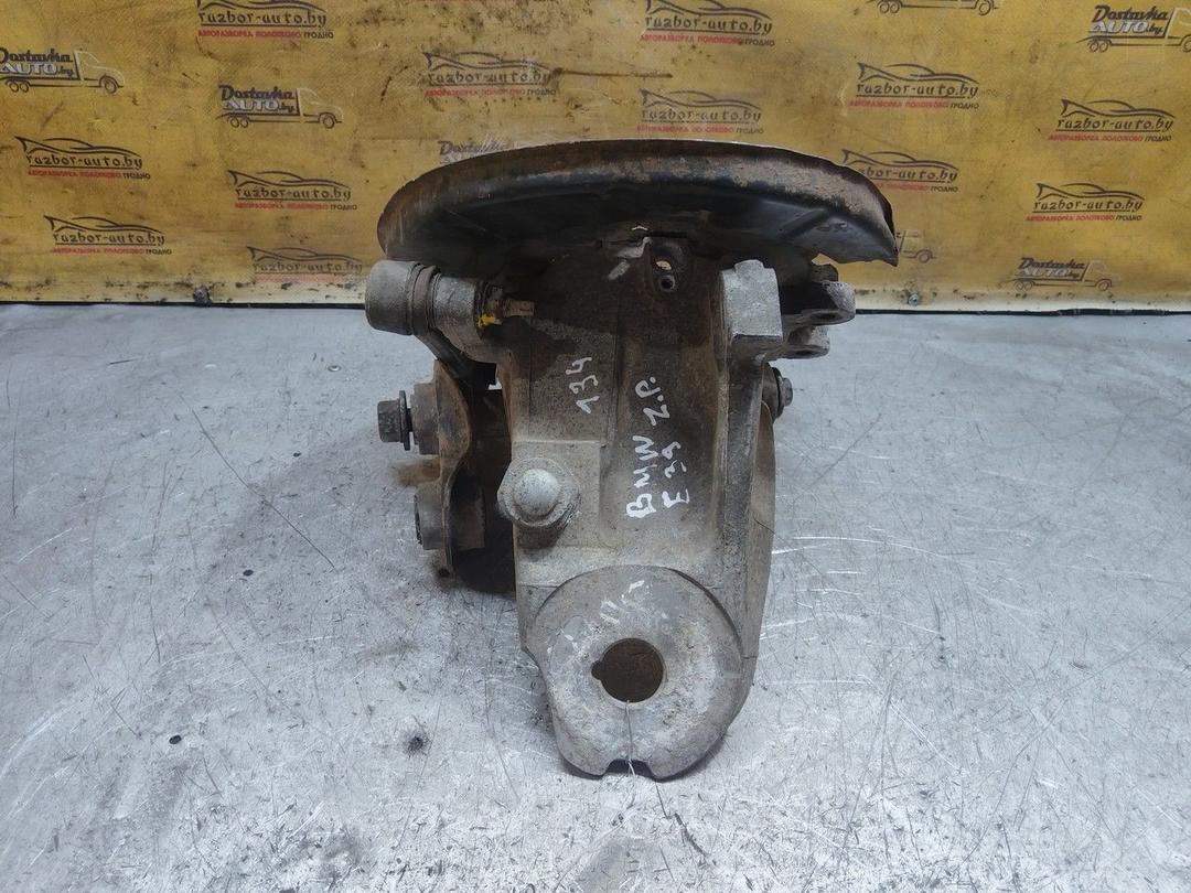 Кулак задний правый TJLK4L BMW 5 E39 - Фото 3