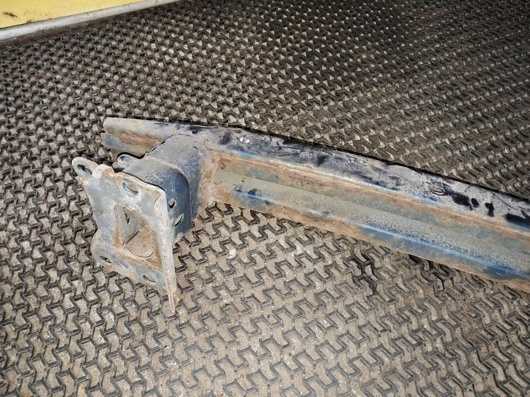 Усилитель бампера переднего SXNKGE Toyota Corolla купить на авторазборке