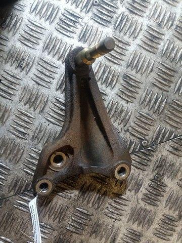 Кронштейн двигателя 9R849S Mazda Premacy - Фото 1