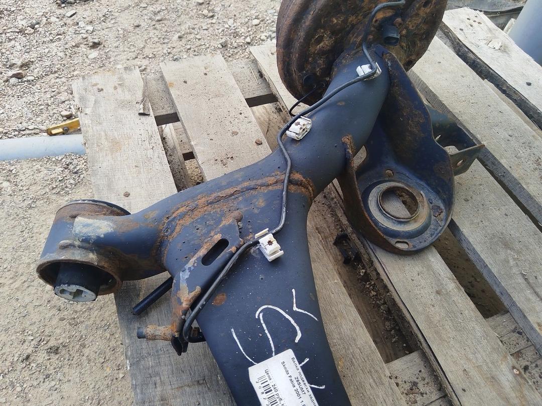 Балка подвески задняя Z6SUM7 Skoda Fabia купить на авторазборке