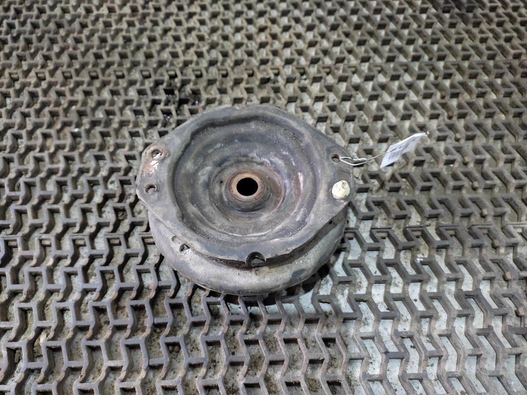 Опора амортизатора верхняя (чашка) 0UCCS9 Renault Laguna купить