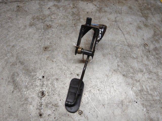 Педаль газа FY8XS4 Toyota Yaris купить с доставкой