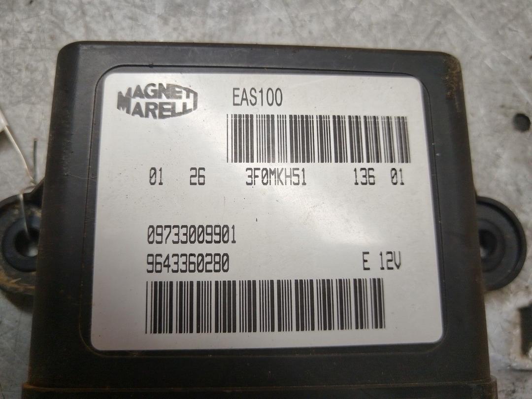 Блок управления топливным насосом 1W9N7H Citroen C5 - Фото 4