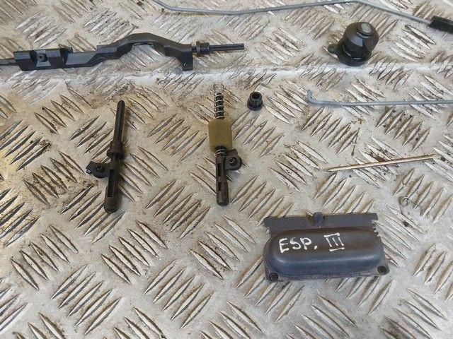 Ручка бардачка US3OXG Renault Espace купить с доставкой. Огромный выбор запчастей и марок авто. У нас есть практически все.