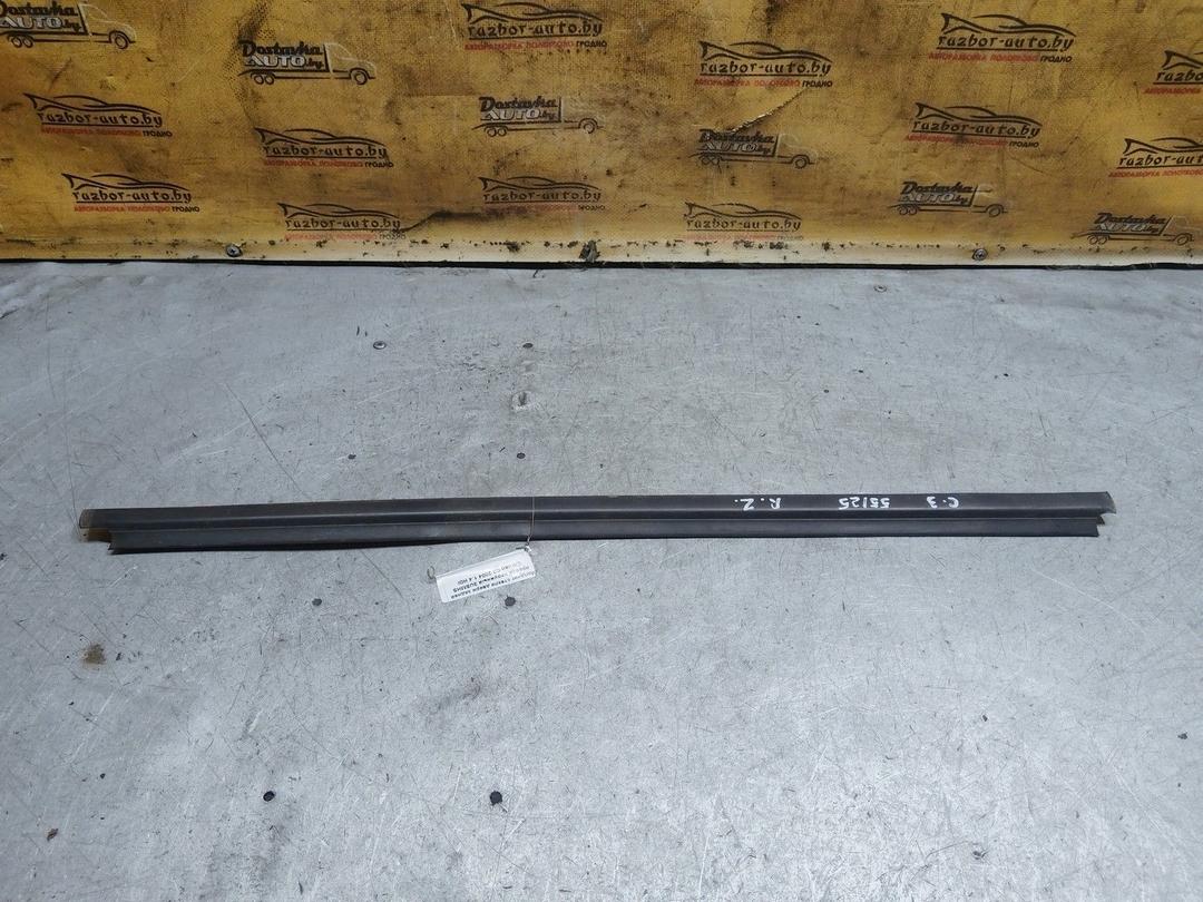 Молдинг стекла двери задней правой наружный 3USMHS Citroen C3