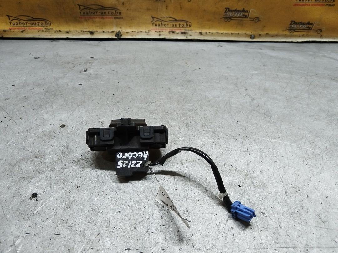 Кнопка открытия багажника PARU60 Honda Accord купить с доставкой