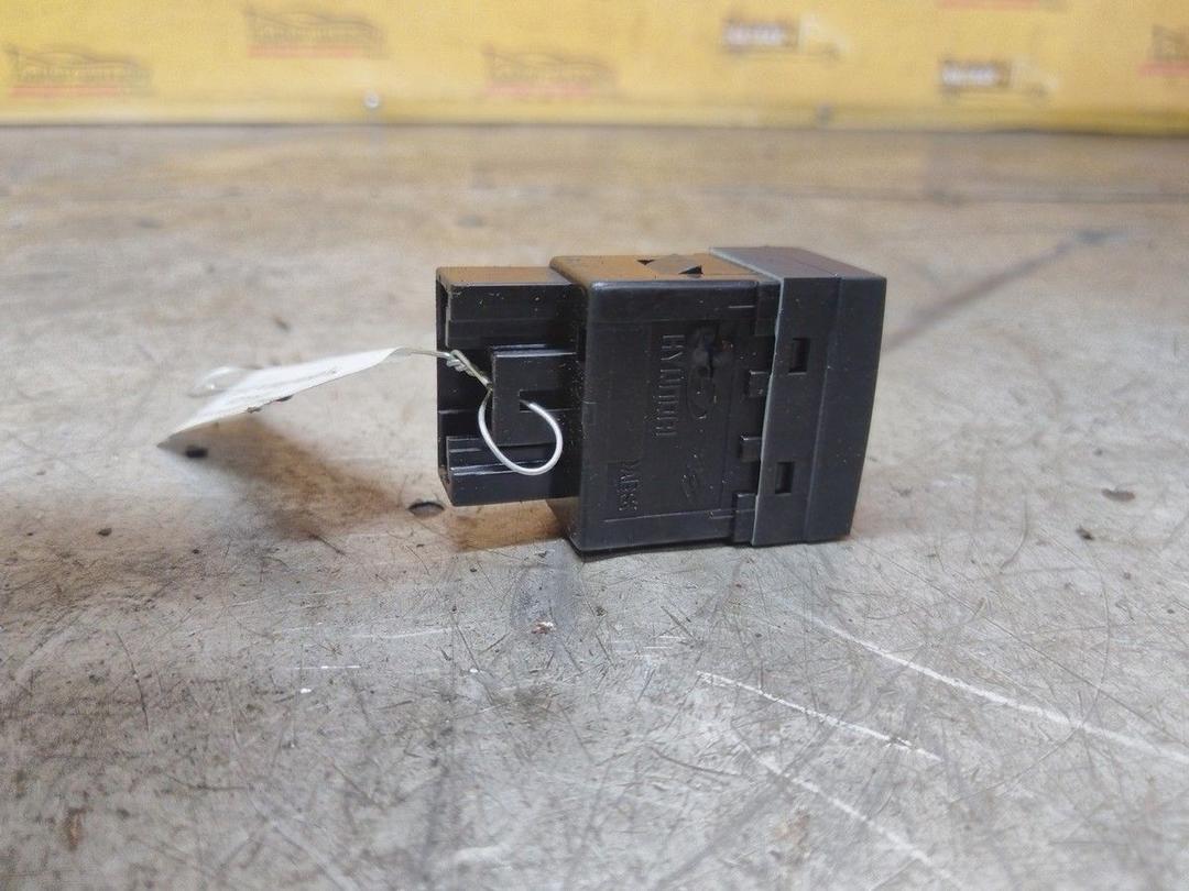 Кнопка корректора фар 4PGU25 Hyundai Matrix купить с доставкой