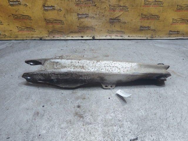 Рычаг задний правый 1J016O Opel Vectra