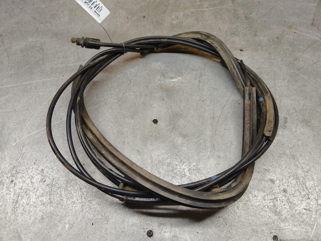 Трос открывания лючка топливного бака UQP01V Peugeot 406 купить в магазине запчастей бу